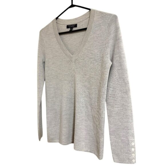 Banana Republic V-Neck Merino Wool Sweater - Picture 2 of 5